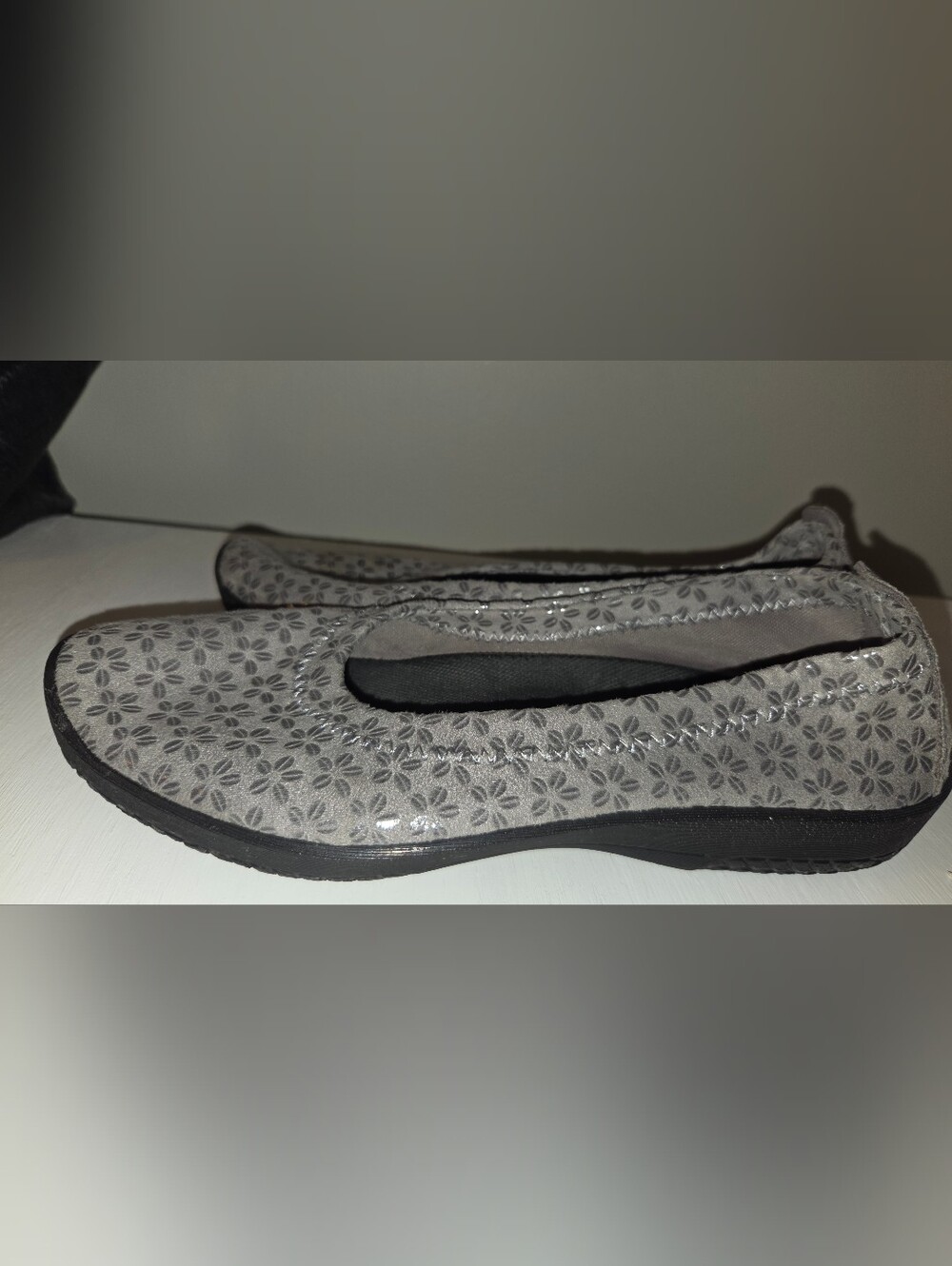 Women’s Gray Floral-Print Comfort Ballet Flats Size 40 Made In Portugal